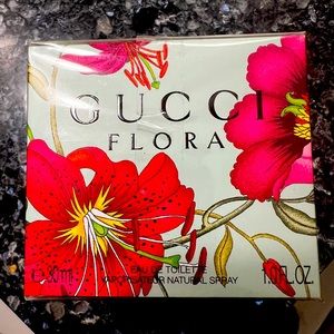 Gucci Flora eau de toilet 1.0 oz New